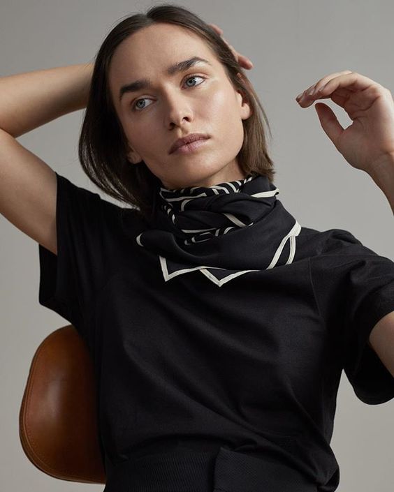 Silk Scarves Are Having A(nother) Moment